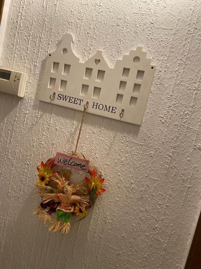 Downtown Apartment Крайова Экстерьер фото